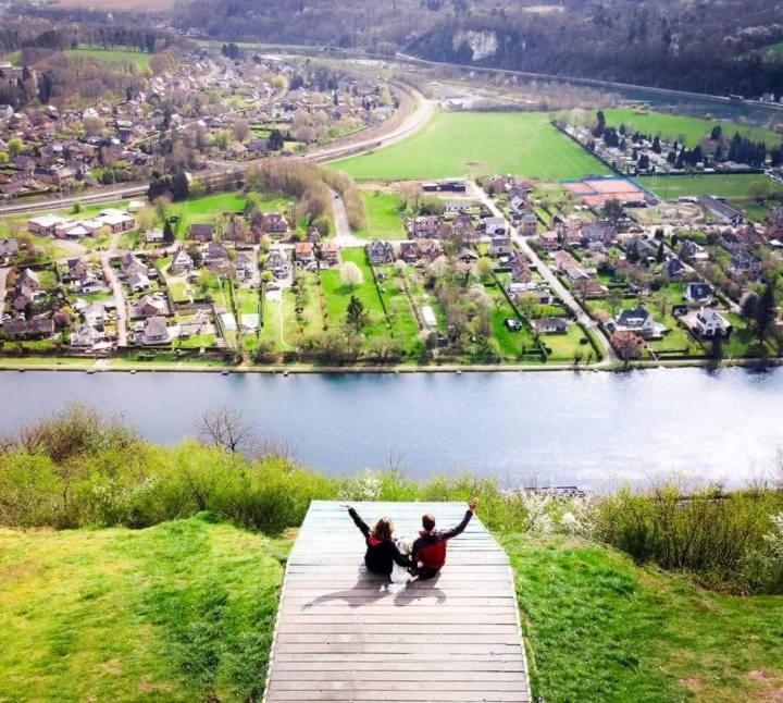 Maison Et Velos A Godinne Dans La Vallee De La Meuse 외부 사진