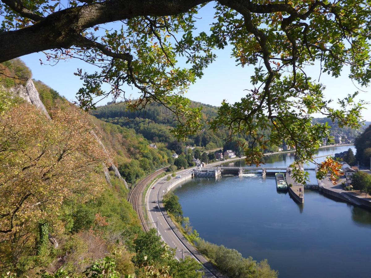 Maison Et Velos A Godinne Dans La Vallee De La Meuse 외부 사진